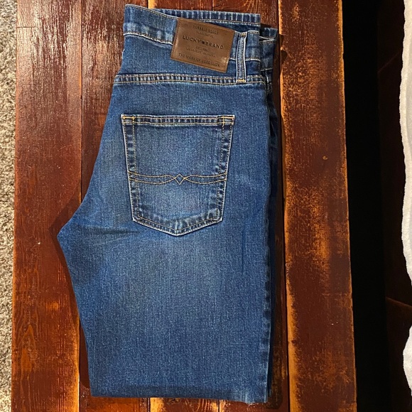 Lucky Brand Distressed Jeans - Picture 4 of 5